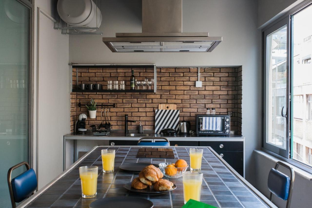 Artists’ favorite Spacious Loft near Acropolis!! Atenas Exterior foto