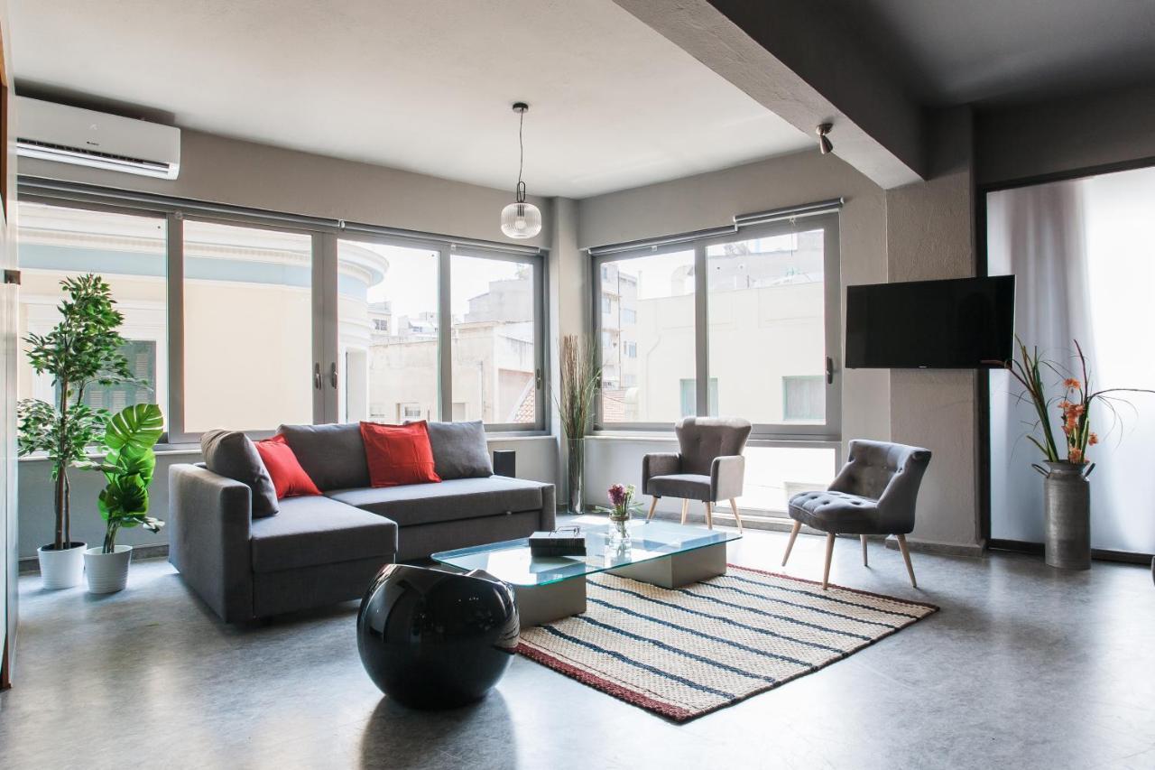 Artists’ favorite Spacious Loft near Acropolis!! Atenas Exterior foto